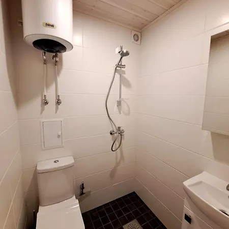 Hubane Ja Rahulik Apartement Vana-Paernus *